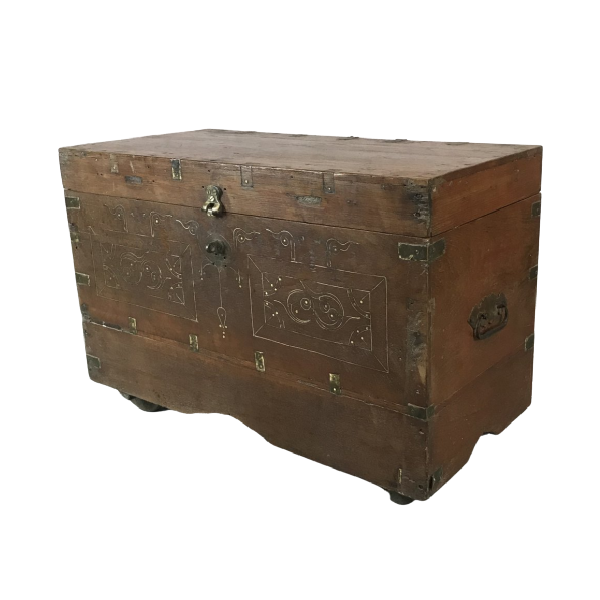ANTIQUE INDIAN DOWRY CHEST WITH BRASS INLAY