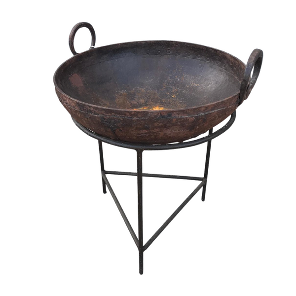 Ø49CM | D16CM • Vintage Indian fire bowl, stand & grill