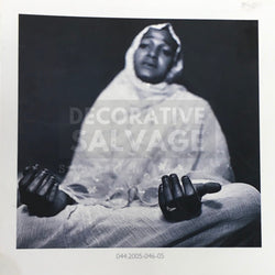 Vintage B&W Photography | Praying Woman