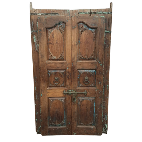 Vintage Indian carved doors (H200cm | W120cm)