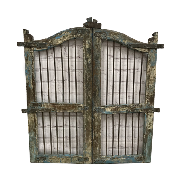 Vintage Indian Dog Gate with blue and cream patina (H115CM | W108CM)