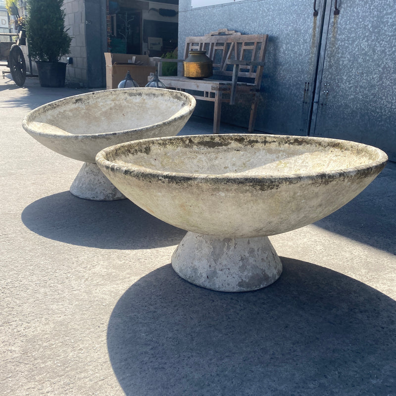 Pair of Iconic Mid Century Willy Guhl Saucer Planters on Stands