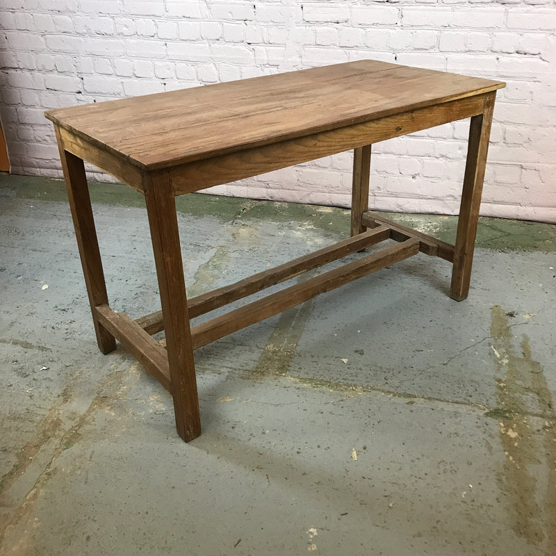 Teak side table (W120cm | H76cm)