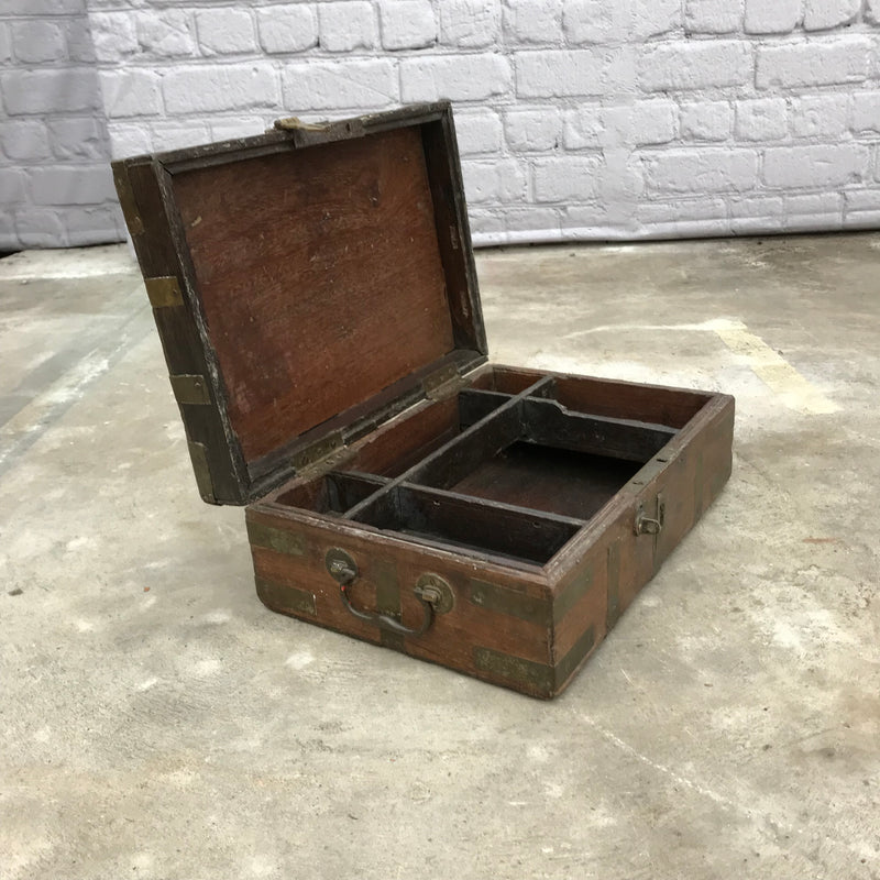 Classic Anglo-Indian wood desk box with brass “Fleur de Lys” details | 36698.