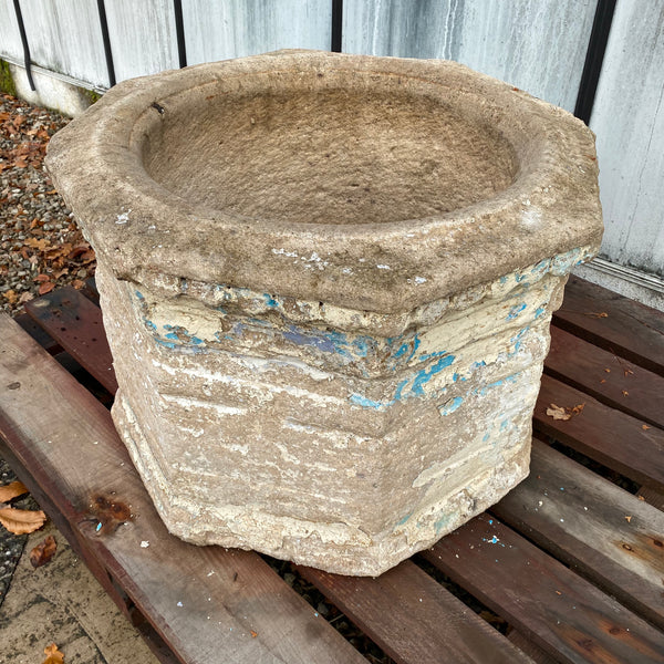 Reclaimed Carved Stone Well Top Planter (Ø74CM)