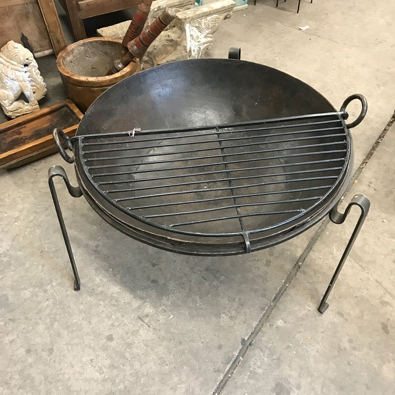 Ø87CM | ORIGINAL VINTAGE KADAI FIRE BOWL WITH STAND AND GRILL INCLUDED