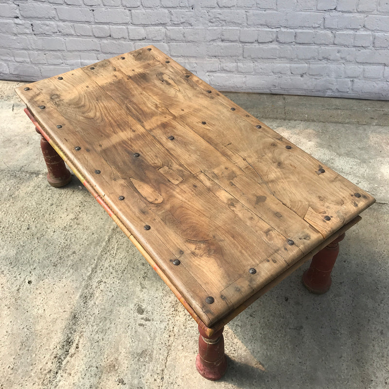 VINTAGE INDIAN DAY BED COFFEE TABLE | 44709 W