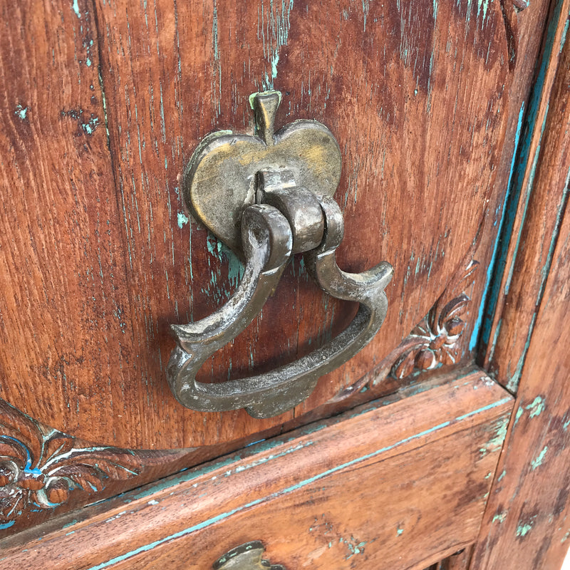 Vintage Indian carved doors (H200cm | W120cm)