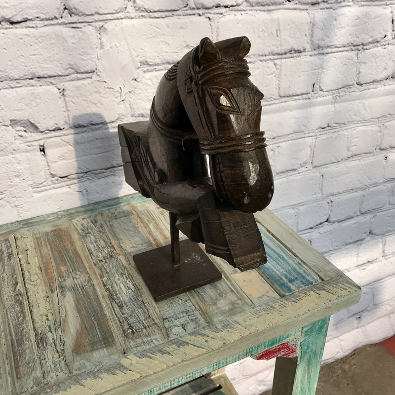 HAND CARVED HORSE HEAD STATUE (H35CM | W33CM)