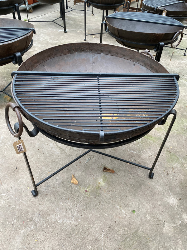 Ø85CM D24CM • Original Indian fire bowl, stand & grill