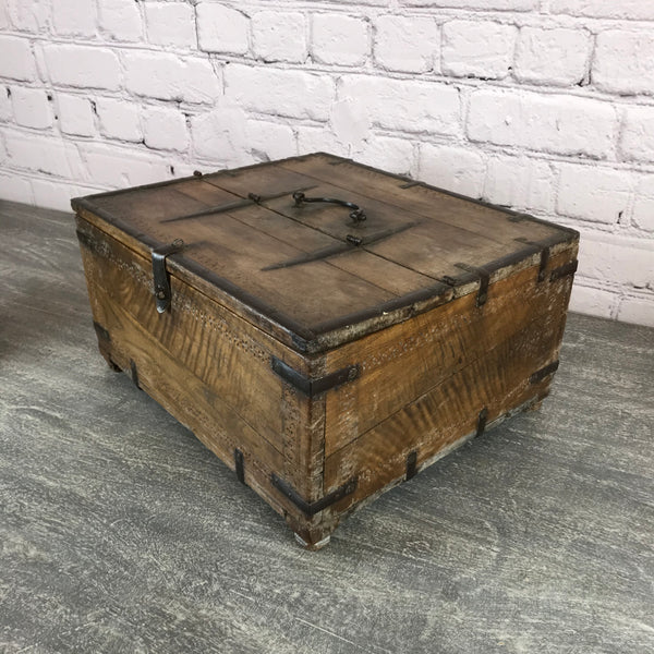 Rustic wooden decorative Indian box ideal for small items | 46260