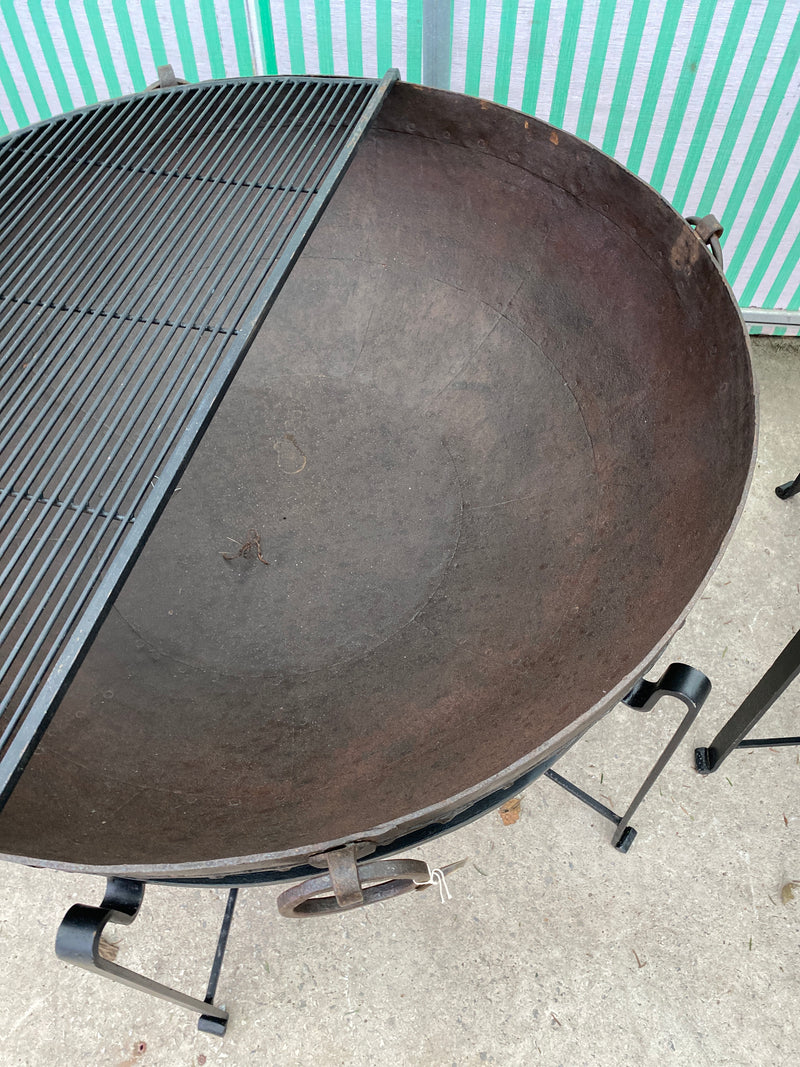 127CM D40CM • Original Indian fire bowl, stand & grill