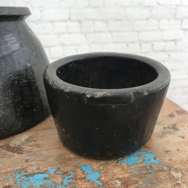 Vintage Indian earthenware black pot | ø11.5cm