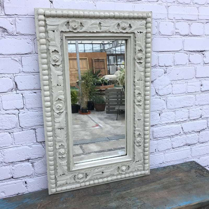 VINTAGE CARVED WHITE PAINTED WALL MIRROR WITH FLORAL PATTERN | 45911b