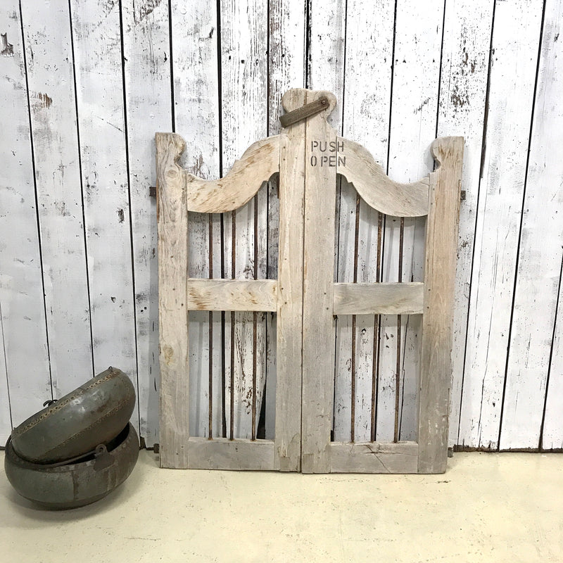 Vintage Whitewashed Indian Dog Gate (H117cm | W95cm)