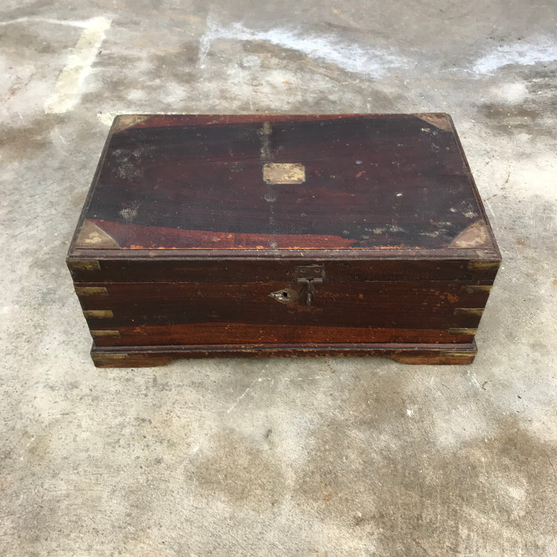 Classic Anglo-Indian teak desk box perfect for stationery or jewellery | 33383