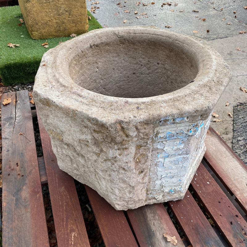 Reclaimed Carved Stone Well Top Planter (Ø74CM)