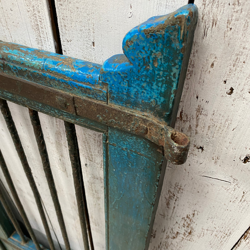 VINTAGE INDIAN DOG GARDEN GATE | BLUE PATINA (H110cm | W98cm)