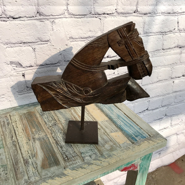 HAND CARVED HORSE HEAD STATUE (H35CM | W10CM)